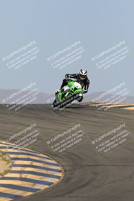 media/Mar-28-2022-Superbike Trackdays (Mon) [[b8603d0f67]]/Open Track Time/Turns 9 and 10/